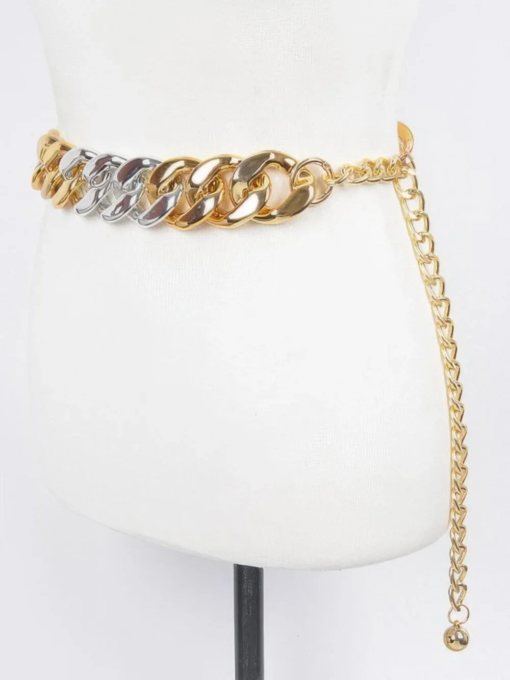 Oversized Chain Belt